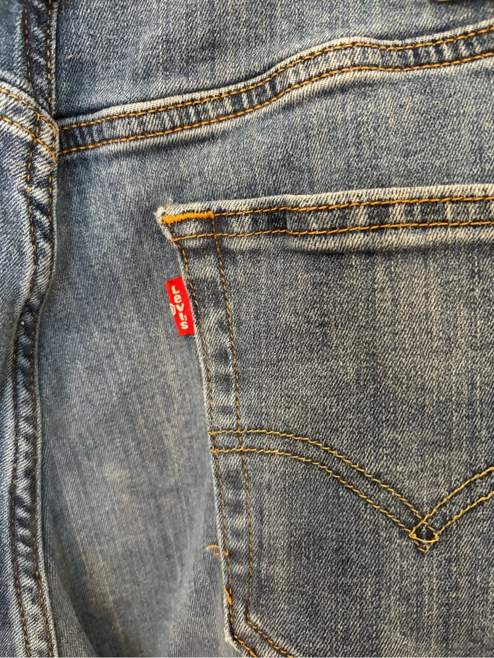 Levi's Men's 541 Jeans 34 x 30 All Seasons Tech Athletic Fit Medium Wash